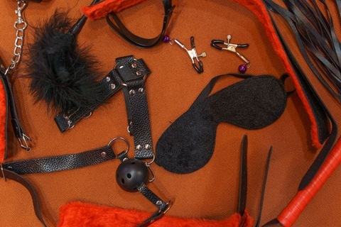 Header of aprilnicolemarq