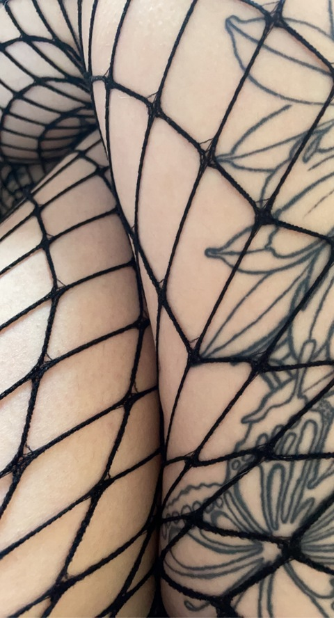 Header of ashleetaylorxo