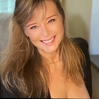 View ✨Atti Bee 🐝✨ (attibee) OnlyFans 49 Photos and 32 Videos for free 

 profile picture