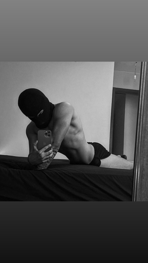 Header of carlos_c_camposfox