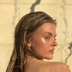 Onlyfans free content goldiloxx.tv 

 profile picture