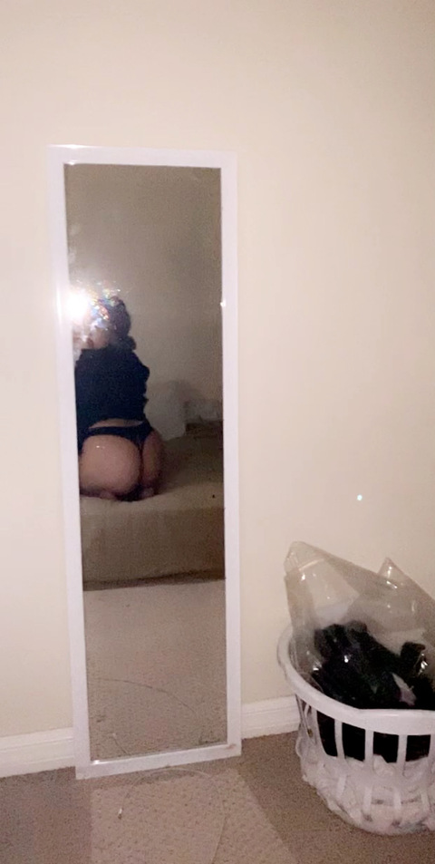 Header of haileyybabyy69