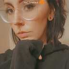 View krystallinexo OnlyFans content for free 

 profile picture