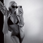 View leeleegee (LeeLeeGee) OnlyFans 49 Photos and 32 Videos for free 

 profile picture