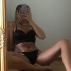 lena.kc OnlyFans Leaked Photos and Videos 

 profile picture