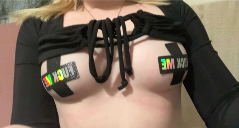Header of liltittyhailes