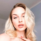 Hot @lovelykaren leaks Onlyfans content for free 

 profile picture