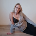 View Missrealwitch (missrealwitch) OnlyFans 49 Photos and 32 Videos leaked 

 profile picture