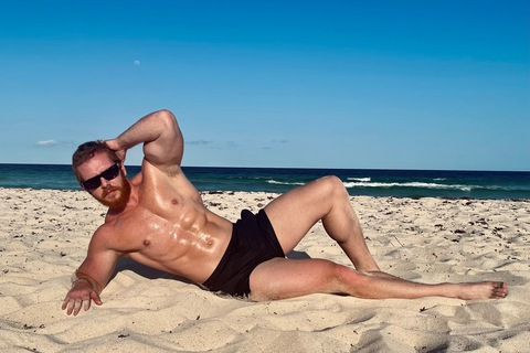 Header of musclemaxx