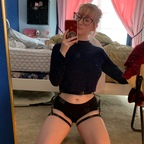 View rosalunax OnlyFans content for free 

 profile picture