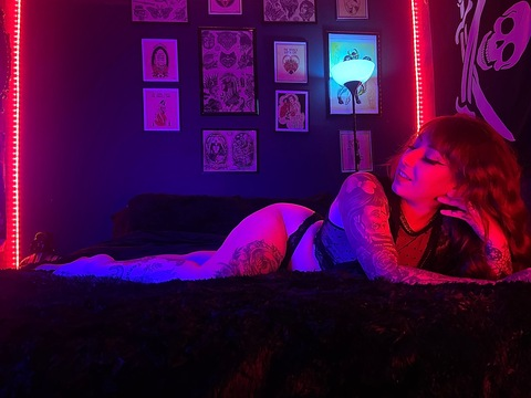 Header of sundaystripper