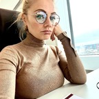 View u274070411 (miz idgie) OnlyFans 49 Photos and 32 Videos leaked 

 profile picture